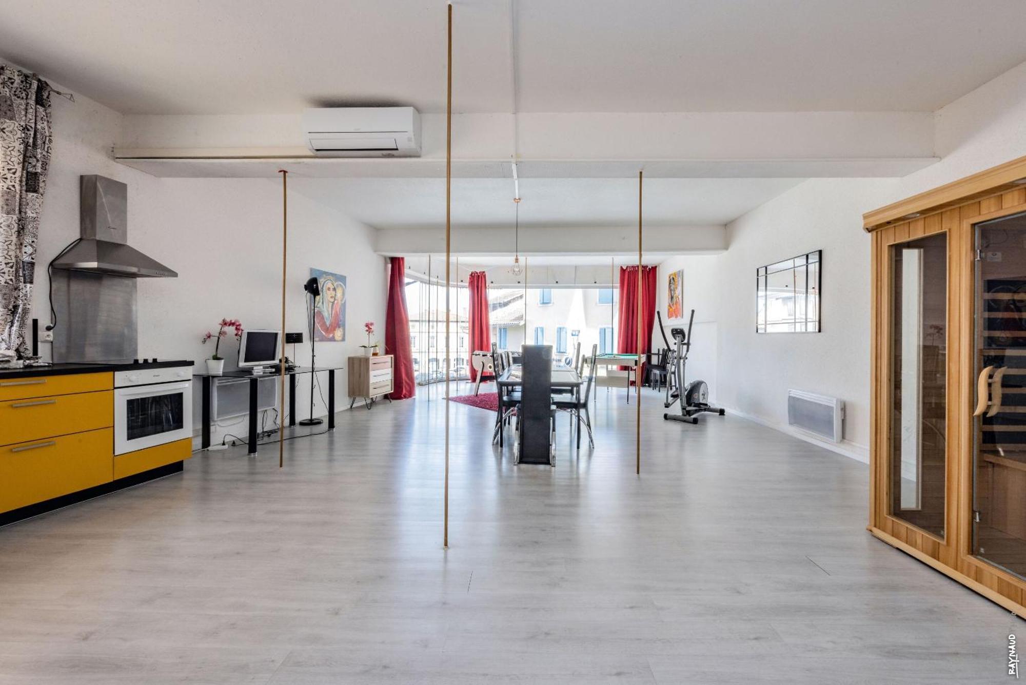 Loft Cosy - Hypercentre - Sauna - 200M2 - Wifi Graulhet الغرفة الصورة